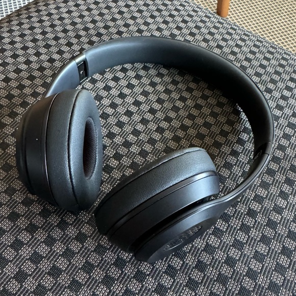 Beats Solo3 Wireless Headphones